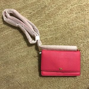 NWOT Michael Kors Pebble Leather Phone